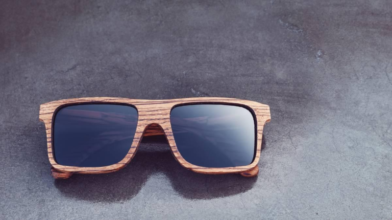 Lunettes de soleil en bois : un choix élégant et écologique