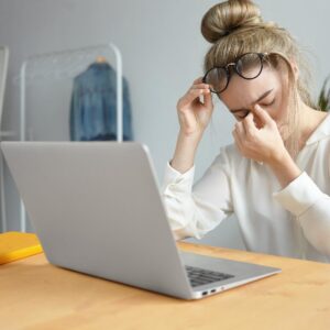 Comment prévenir la fatigue oculaire à l’ère du numérique